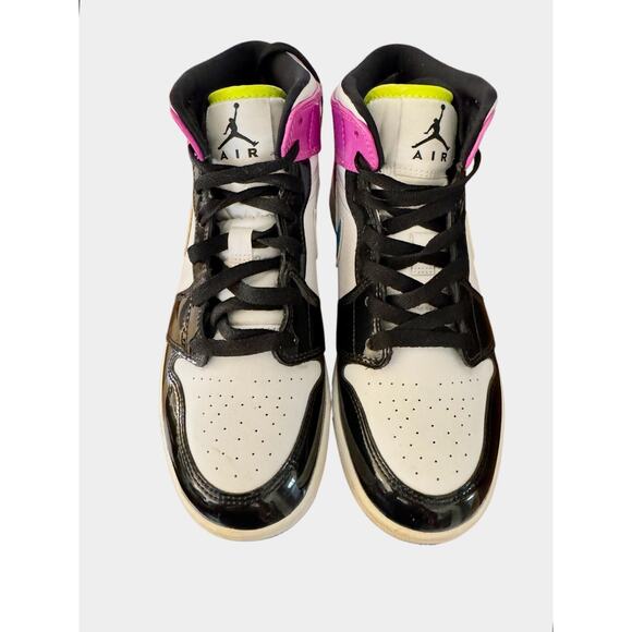 Nike Air Jordan 1 Mid Top SE Cyber Active Fuchsia 2020 5.5Y / womens 7 Athletic - Picture 11 of 14